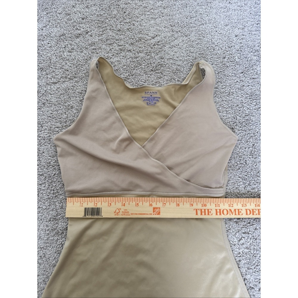 Spanx Beige Crossover Chest Camisole Sz M Medium Compression - Picture 6 of 6